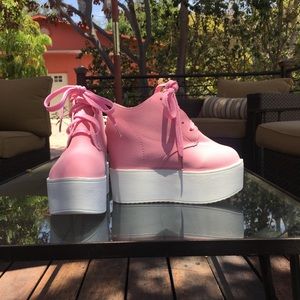 Bubblegum Heeled Sneakers 2 for 20$